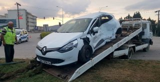 Kırmızı Işıkta Geçti, Ortalık Savaş Alanına Döndü