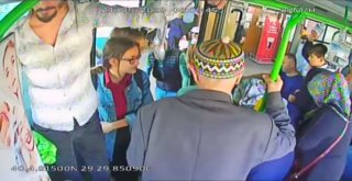 Otobüs Şoförü Fenalaşan Yolcuyu Acil Servise Götürdü