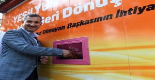 Geri Dönüşüm Evlerinde 1 Milyon Adet Kıyafet Toplandı