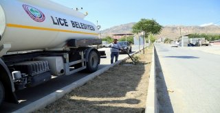 Lice Belediyesinden Yol Yıkama Çalışması