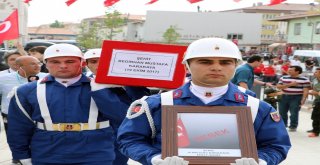 Şehit Anne Ve Oğluna Gözü Yaşlı Veda