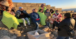 Kazakistanlı Gazeteciler Nemrut Dağına Hayran Kaldı