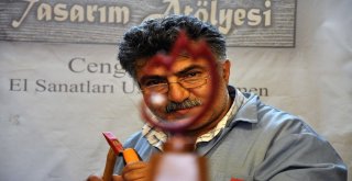 Atık Tahta Parçalarından Manisa Lalesi Yapıyor