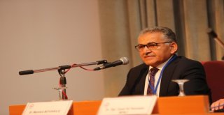 Dr. Büyükkılıç Sağlık Seminerinde Oturum Başkanlığı Yaptı