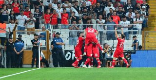 Spor Toto Süper Lig: Beşiktaş: 1 - Antalyaspor: 3 (İlk Yarı)