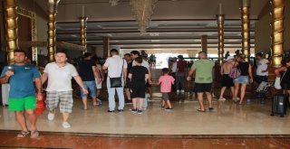 5 Yıldızlı Otelin Müşterilerine Elektrik Ve Su Kesintisi Şoku