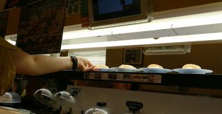 Tokyonun Garsonsuz Jetgil Restoranı