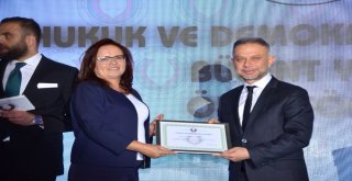 Başkan Ertürke Anlamlı Ödül