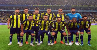 Şampiyonlar Ligi: Fenerbahçe: 0 - Benfica: 0 (Maç Devam Ediyor)