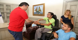 Akülü Araç Kullanan Engelli Vatandaşlara Büyük Kolaylık