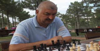 Elazığda Sokakta Santranç Var Etkinliği
