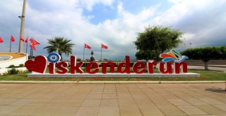Sahile Nazar Boncuklu İskenderun Logosu