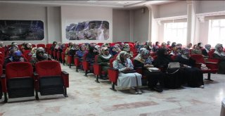 Kuran Kursu Öğreticilerine Seminer Verildi