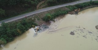 Sera Gölünü Yüzen Kepçe İle Temizliyorlar