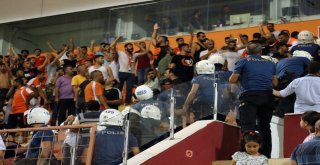 Adanaspor Başkanı İle Taraftarlar Arasında Gerginlik