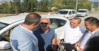 Bayram İçin Yola Çıkanlara Tuz İkram Ettiler