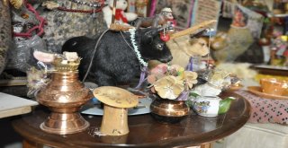 54 Yıldır Topladığı Hatıralarla Evini Müzeye Dönüştürdü