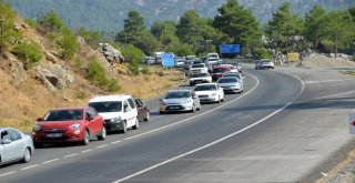 Tatilcilerin Dönüş Yolu Çileye Dönüştü