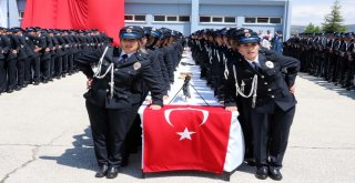 Yozgat Pomemde Mezuniyet Sevinci