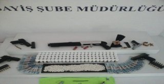 Beyoğlunda Uyuşturucu Hesaplaşmasıyla İşlenen Cinayetin Zanlıları Yakalandı