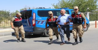 Gözaltına Alınan Dbpli Belediye Başkanı Sağlık Kontrolü İçin Hastaneye Götürüldü