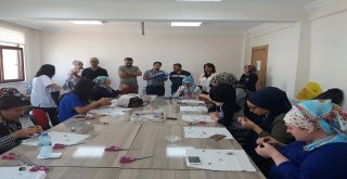 Sasonda Yapılan Takılar İstanbulda Yoğun İlgi Görüyor