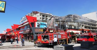 Düğün Salonunda Korkutan Yangın