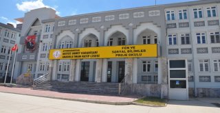 Şehit Şahinin İsmi Kütüphanede Yaşatılacak