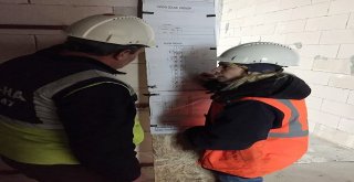 (Özel Haber) Kadın Mimar, “Reflektörlü Montu” İle Buz Pistinde Rüzgar Gibi Esti