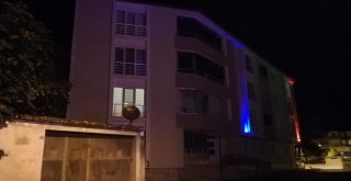 Apartmana Yıldırım Düştü