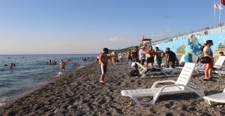 Başkan Özgökçe Engellilerle Yüzdü