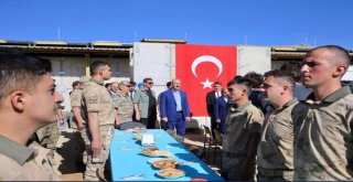 Bakan Soylu, Katoda Askerlerle Bayramlaştı