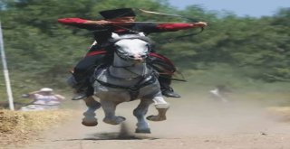 Yüreğir Kaymakamı Fatih Genelin Kitabı: “Az Daha Çoktur” Tükendi