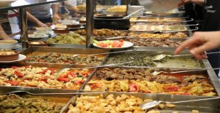 1.5 Tlye Çorba 5 Tlye Etli Yemek Satan Lokantaya İlgi Yoğun