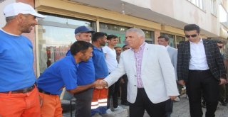 Vali Yıldırım Malazgirtliler İle Bayramlaştı