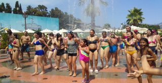 Kuşadasında Hafta Sonu Yoğunluğu