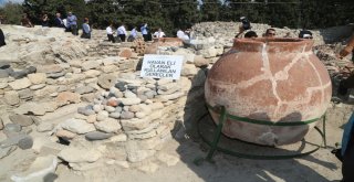 Bakan Ersoy, Kadıkalesi Kazı Çalışmalarını İnceledi