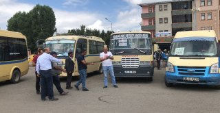 Dolmuşçular Dolar Bozduran Vatandaşlardan Bayrama Kadar Ücret Almayacak