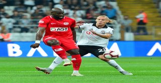 Spor Toto Süper Lig: Beşiktaş: 0 - Antalyaspor: 0 (Maç Devam Ediyor)