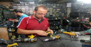 Maskeli Hırsızlar Girdikleri Servisten 150 Bin Liralık Makineyi Kısa Sürede Çaldılar