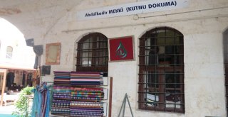 (Özel) Unutulmaya Yüz Tutan Kutnu Kumaşının Ustalığını Yapıyor