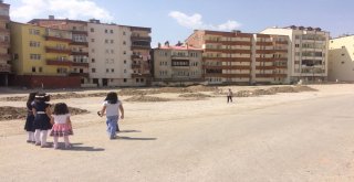 Bayburtta Çocuk Parkı İçin İmza Kampanyası Düzenlendi