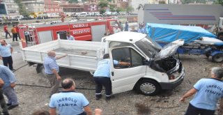 Park Halindeki Kamyonette Yangın Çıktı