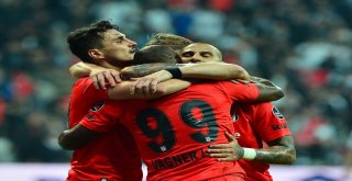 Spor Toto Süper Lig: Beşiktaş: 4 - Çaykur Rizespor: 1 (Maç Sonucu)