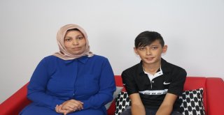 Kimliğine Annesinin Fotoğrafı Basılan Çocuk, Sınava Girebilecek