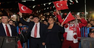 Antalyalılar Cumhuriyet Bayramını Yalınla Kutladı