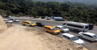 Plaja Ulaşmak İçinçin Kilometrelerce Uürüdüler