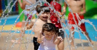 Bursanın İlk Su Oyunları Parkı Açıldı