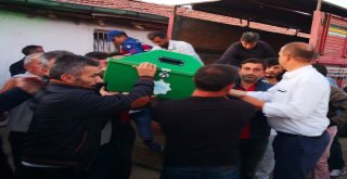 Borcu Yüzünden Babasını Öldürüp Kamyonetin Kasasına Sakladı
