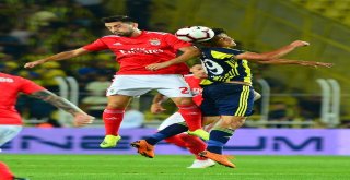 Uefa Şampiyonlar Ligi 3. Ön Eleme: Fenerbahçe: 1 - Benfica: 1 (İlk Yarı)